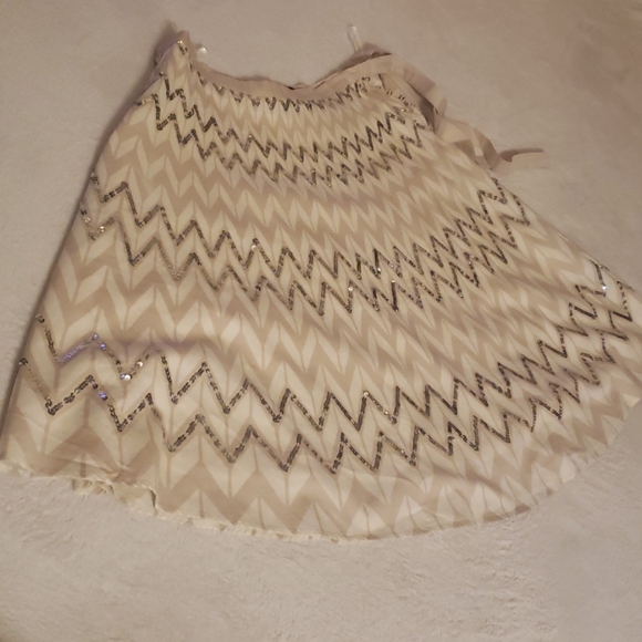 Women's BCBG Skirt - Picture 2 of 8